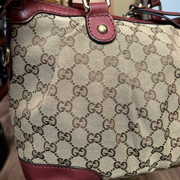 A 238 - 💯% authentic Gucci shoulder bag - Picture 5 of 16